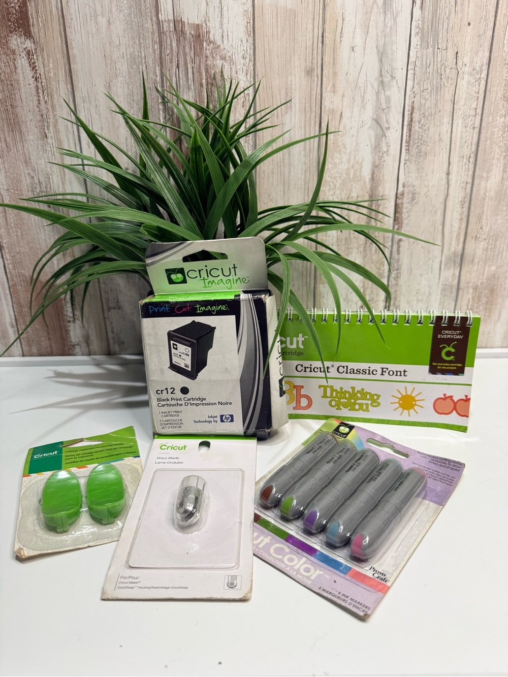Cricut Crafting Accessories Bundle